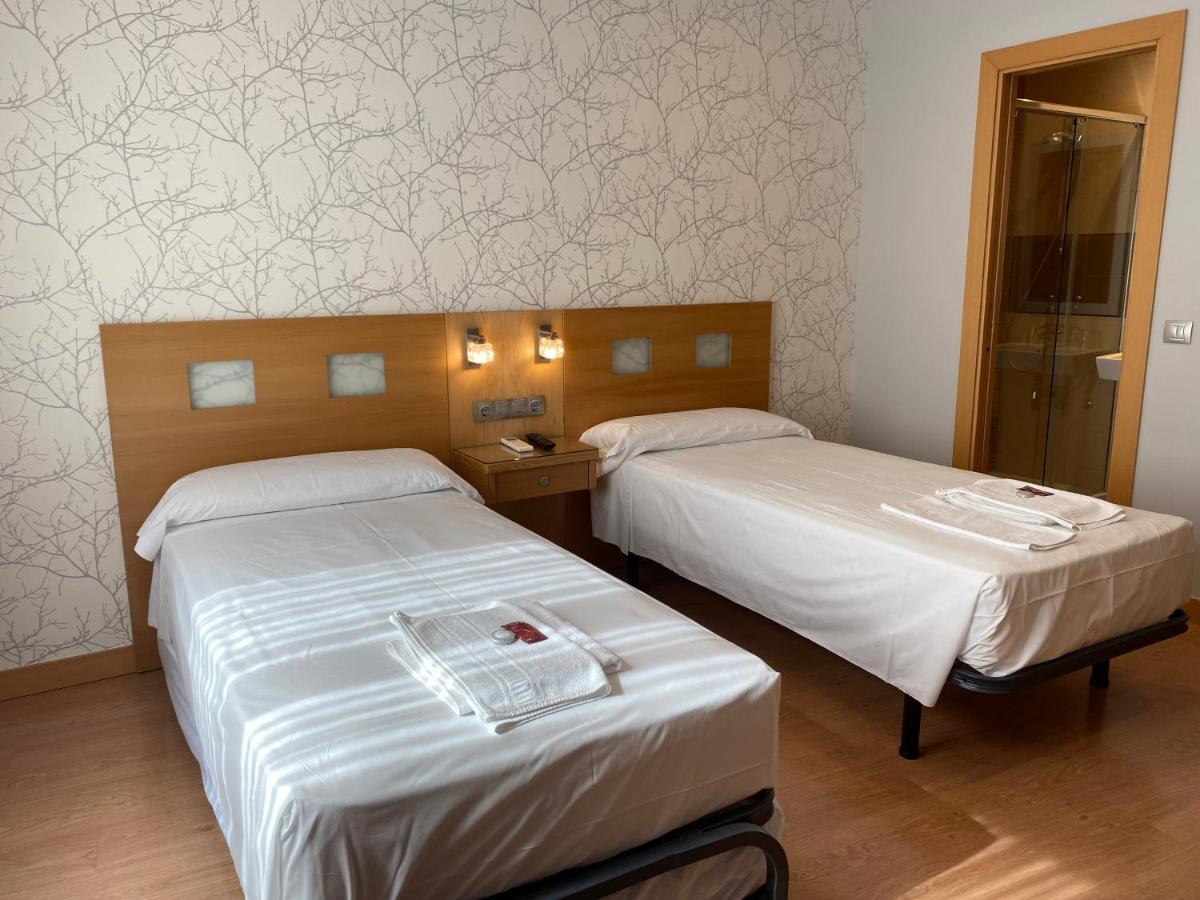 Hostal Abami II Madrid Ngoại thất bức ảnh